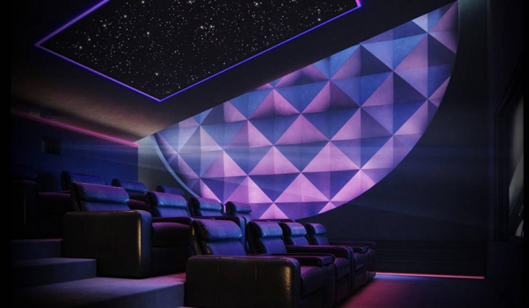 Salle de cinéma à la maison à partir d'une pièce brute, Bordeaux, Nice et Paris, IMMERSION CINÉMA